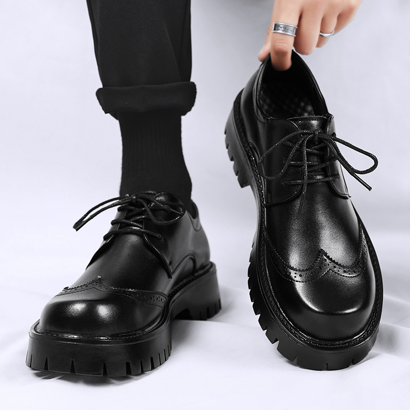 Hight Quality 2024 Spring New  - مراجعة Men Shoes Louboutin وسعره