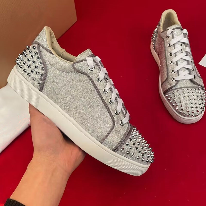 men luxury fashion rivets shoe - مراجعة Men Shoes Louboutin وسعره