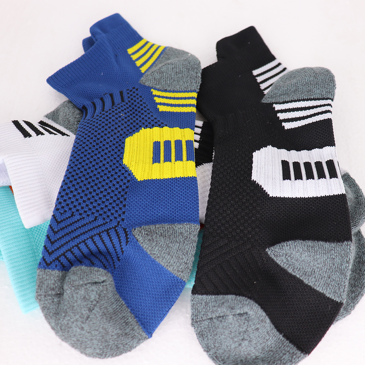 3/9 Pairs Non-Slip Sports Sock - مراجعة Sport Slide Men وسعره